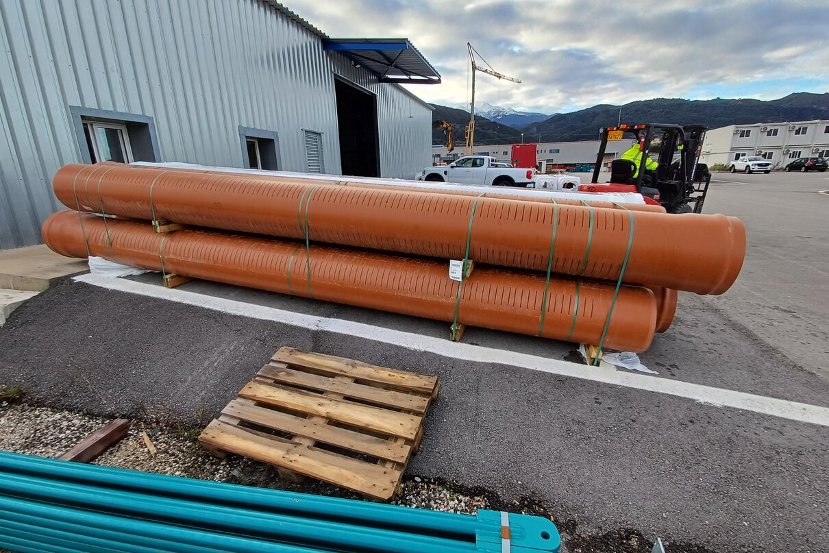Drainage systems with Lareter pipes for the new railway stations and stops along the Kiato-Patras line in Greece