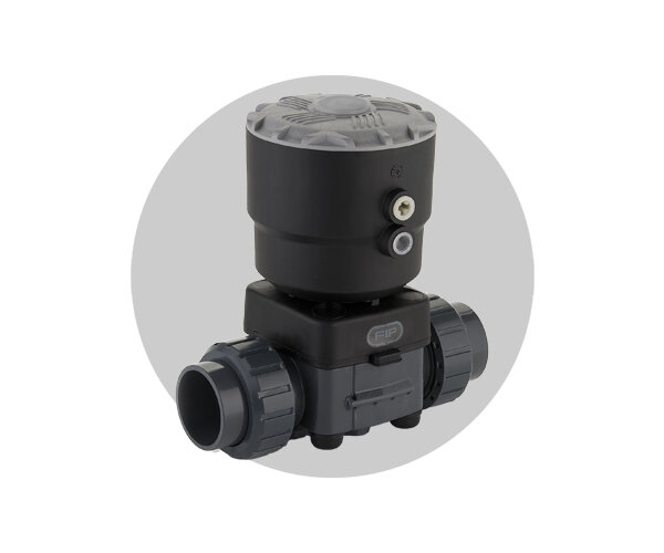 Valvola DKB/CP DN 15:65 in PVC-U Immagine della valvola attuata pneumaticamente DKB/CP in PVC-U
